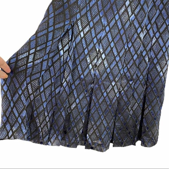 ALFANI Silk Shimmer Blue Black Midi Skirt Size 8 - Picture 2 of 8